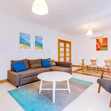 Al- Novos Vista Mar Apartment Quarteira